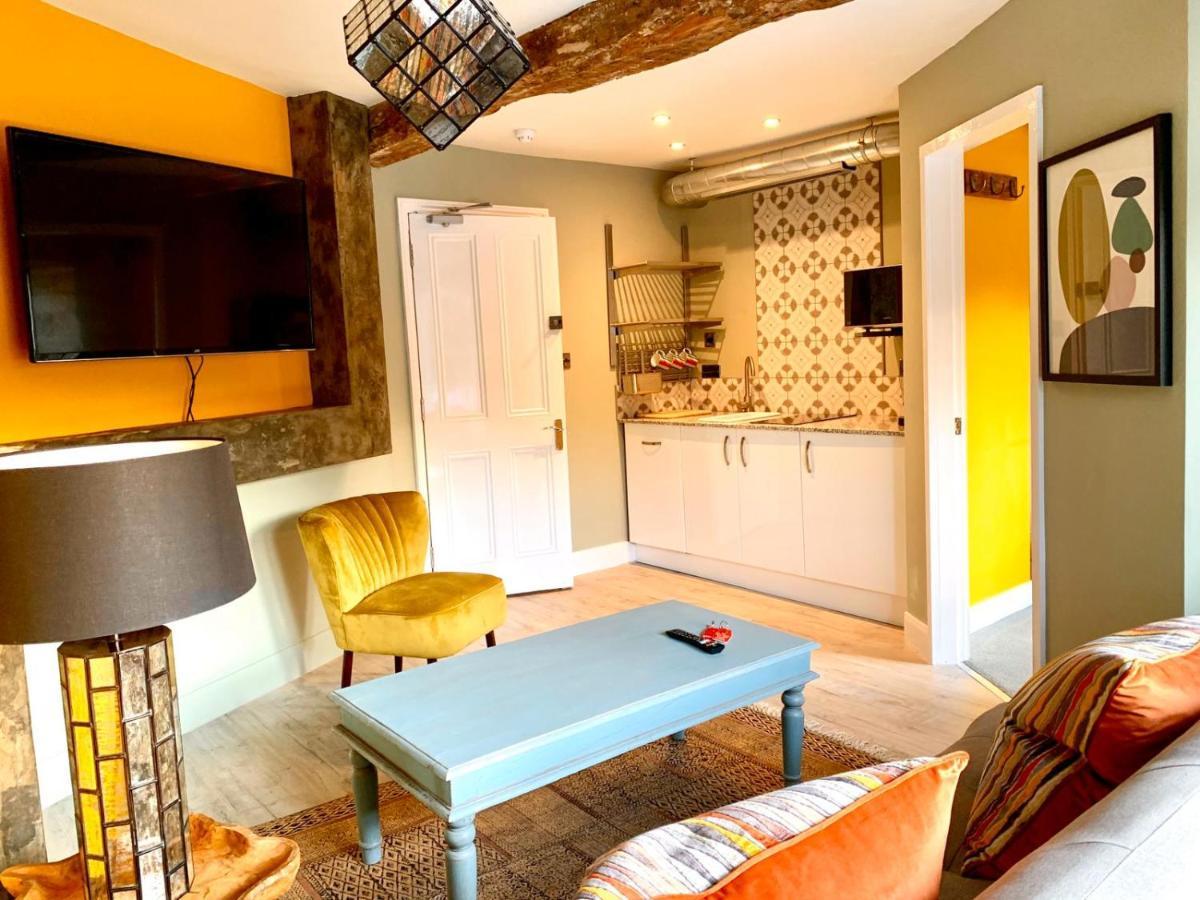 Old Fleece Apartments Stroud  Extérieur photo