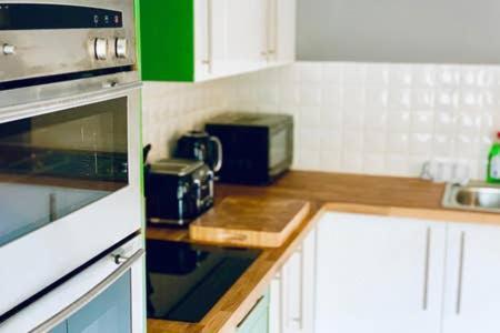 Old Fleece Apartments Stroud  Extérieur photo