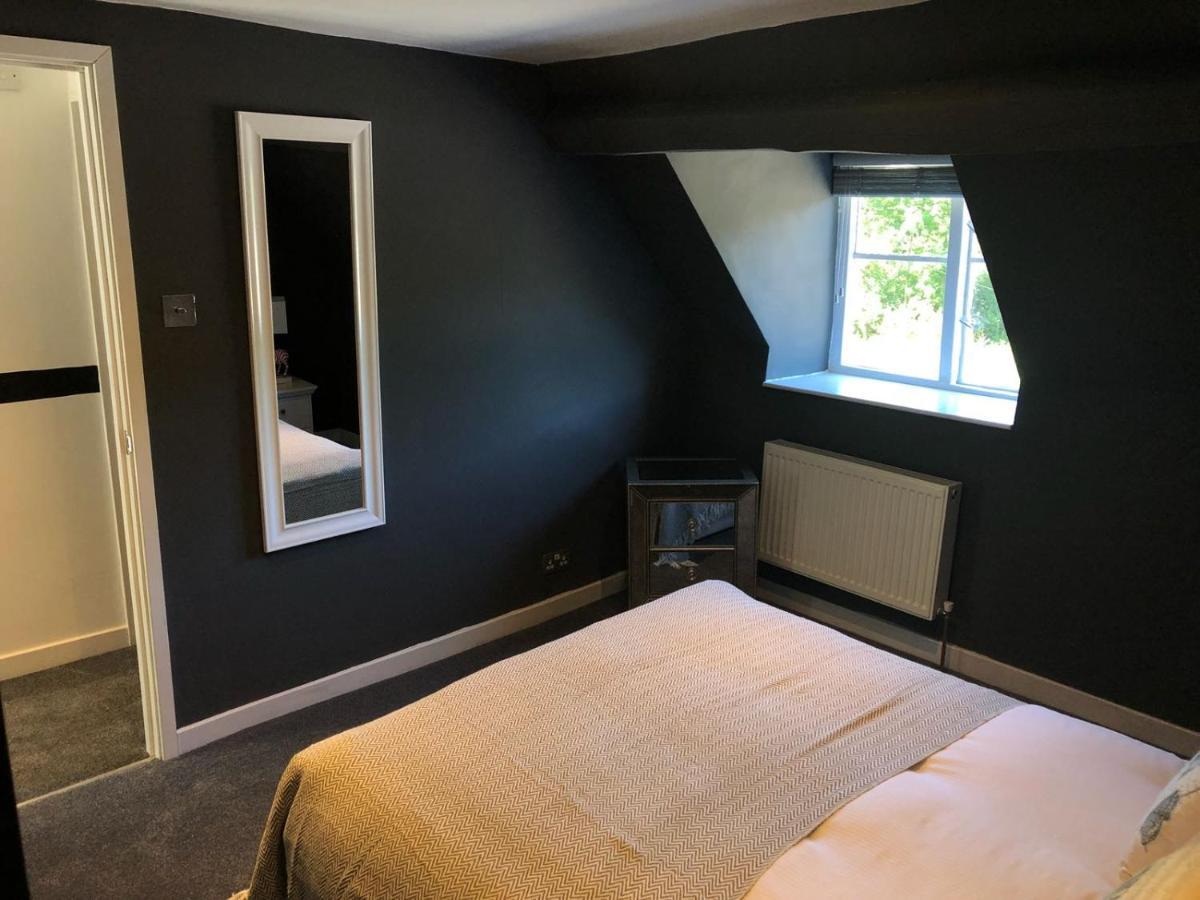 Old Fleece Apartments Stroud  Extérieur photo