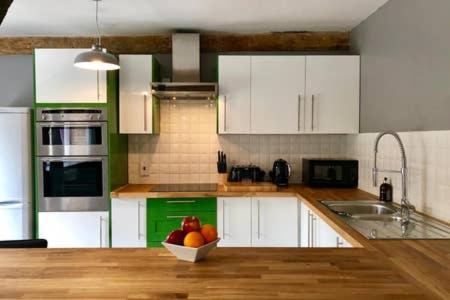 Old Fleece Apartments Stroud  Extérieur photo